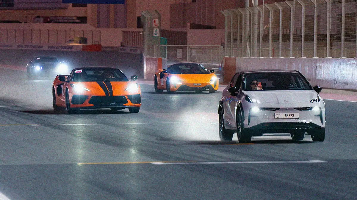 Women driving in Abaya Rally