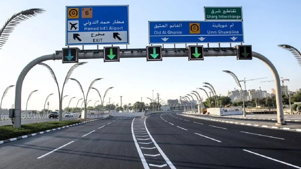 The Public Works Authority 'Ashghal' has announced the completion of the first phase of rehabilitation and improvement works on Corniche Street. A statement from the authority on Sunday said the phase extended from Sharq Interchange to the Old Port Interchange as part of the authority's keenness to enhance driving experience, facilitate mobility, and raise the efficiency of infrastructure for the general benefit of all road users. The statement added that the works require implementing a number of temporary traffic closures on parts of Corniche on the coming weekends, so that Ashghal team can complete repaving the asphalt layer of Corniche, as part of the road development and improvement plan. The partial closures occur during night hours on weekdays to remove the old asphalt layer, and then a complete closure during the weekend to pave the new layer and renew the road markings, provided that the work is carried out in five successive stages, started from Sharq Interchange all the way to the Sheraton Interchange, so that each stage will include a specific part of the road weekly. In order to facilitate movement and ensure traffic safety on the road, Ashghal coordinated directly with the General Directorate of Traffic, and provided alternative routes and clear, dynamic signboards for road users, in addition to launching a media campaign through Ashghal's social media platforms to clarify the details of the closures first-hand through maps and explanatory videos. Ashghal urges all road users to adhere to the signboards, follow the traffic diversions shown on the roads, and use alternative routes. It also advises them to plan their trips in advance to avoid temporary congestion. They can also follow Ashghal's official channel on WhatsApp and its social media platforms for more updates and information