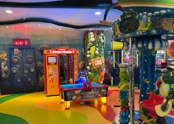 Rays Reef Royal Plaza